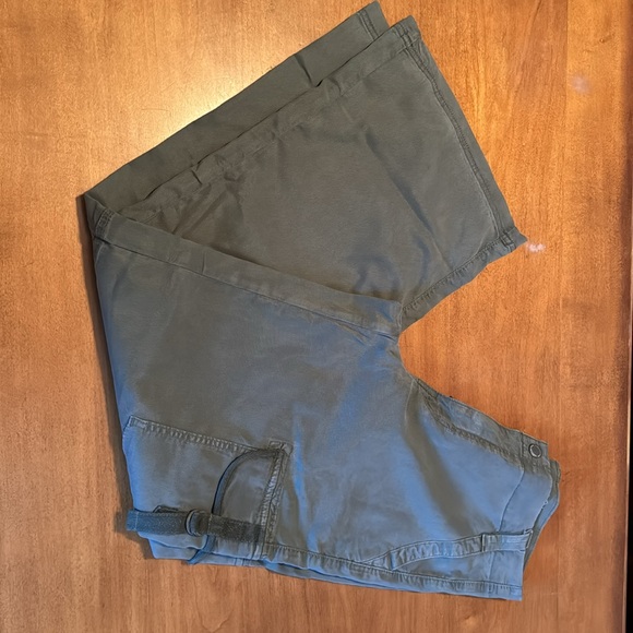 American Eagle Cargo lowrise wide leg 0 short - Picture 11 of 11